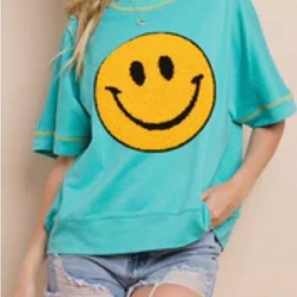 Oddi Oversized Short Sleeved Sweatshirt With Fuzzy Smiley Face Patch in Aqua, M